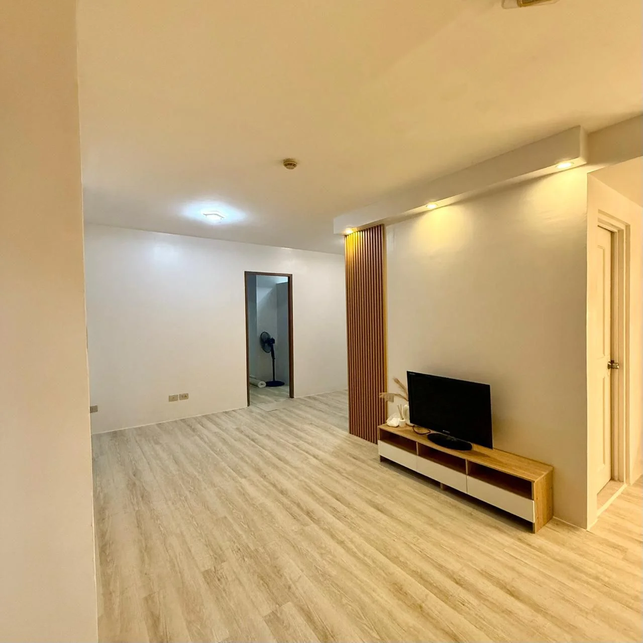 One Gateway Place | 2BR 74sqm Condo for Sale in Mandaluyong City
