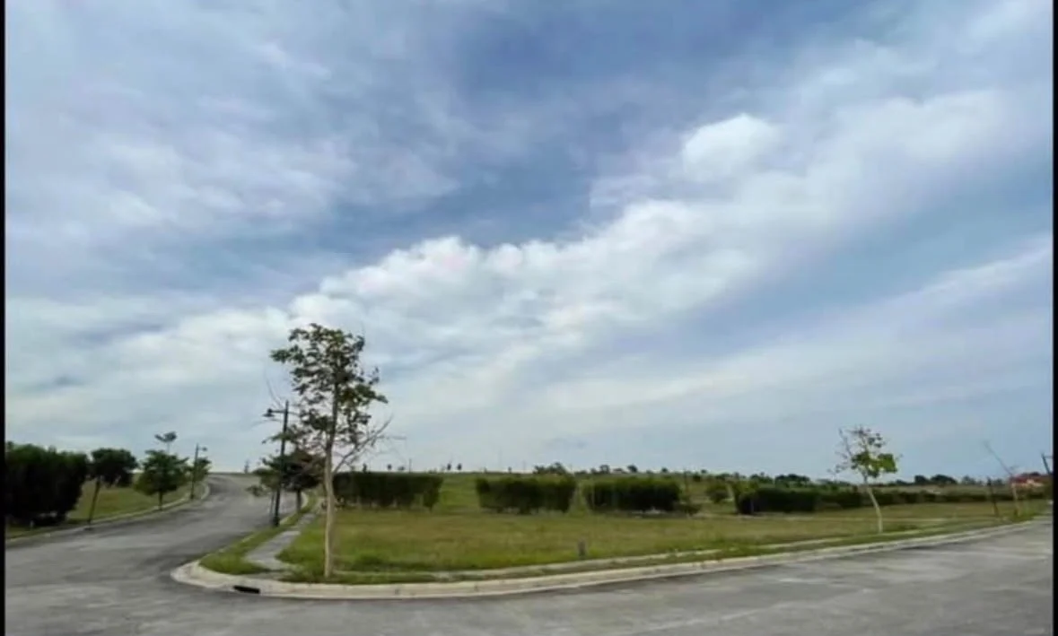 Pahara, Southwoods | Lot for Sale in Cavite