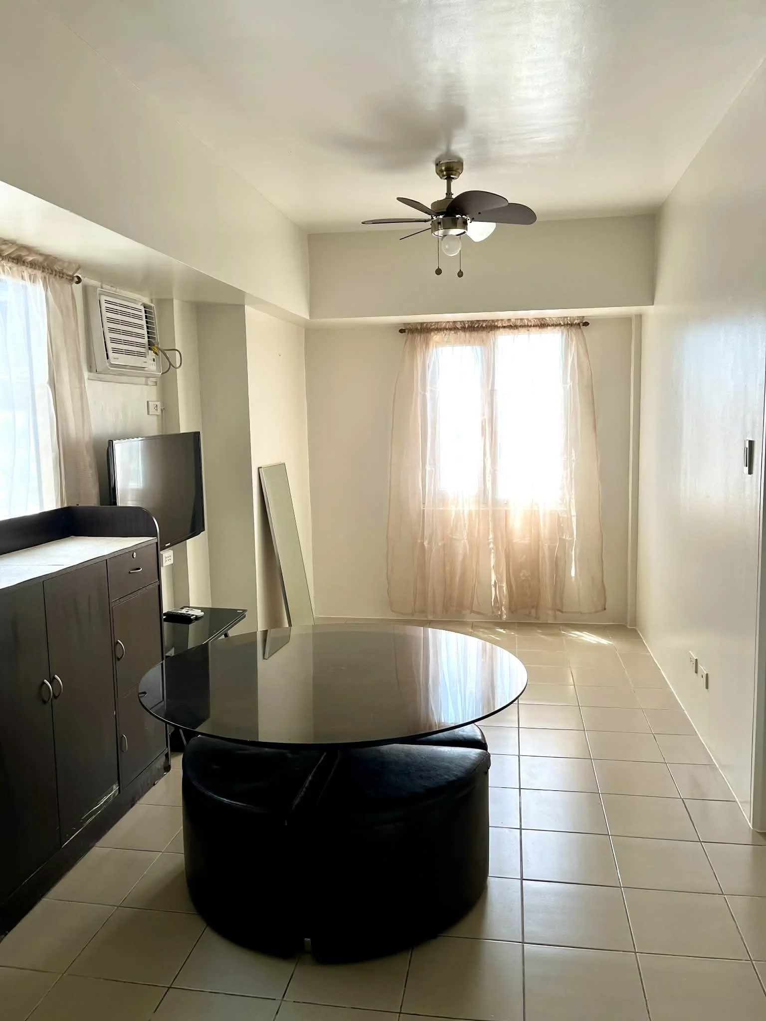 Avida Towers San Lorenzo | 1BR 35sqm Condo for Sale in Makati City