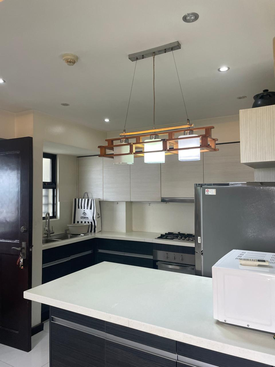 Royal Palm Residences - Acacia Estate | 3BR 84sqm Condo for Sale in Taguig City - Acacia