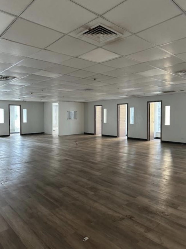 Pbcom Tower | 714sqm Office Space for Rent in Makati City