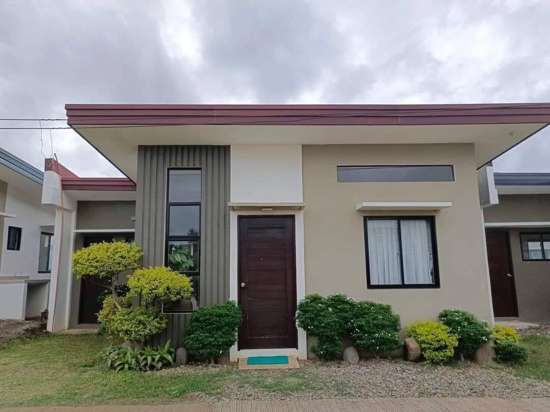 FOR SALE! 3BR  House & Lot for in Brgy Estefania Bacolod-AP