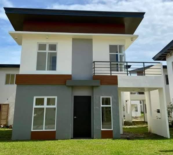 FOR SALE! 4BR w/ 87sqm FA House & Lot in Granada Bacolod City-AP