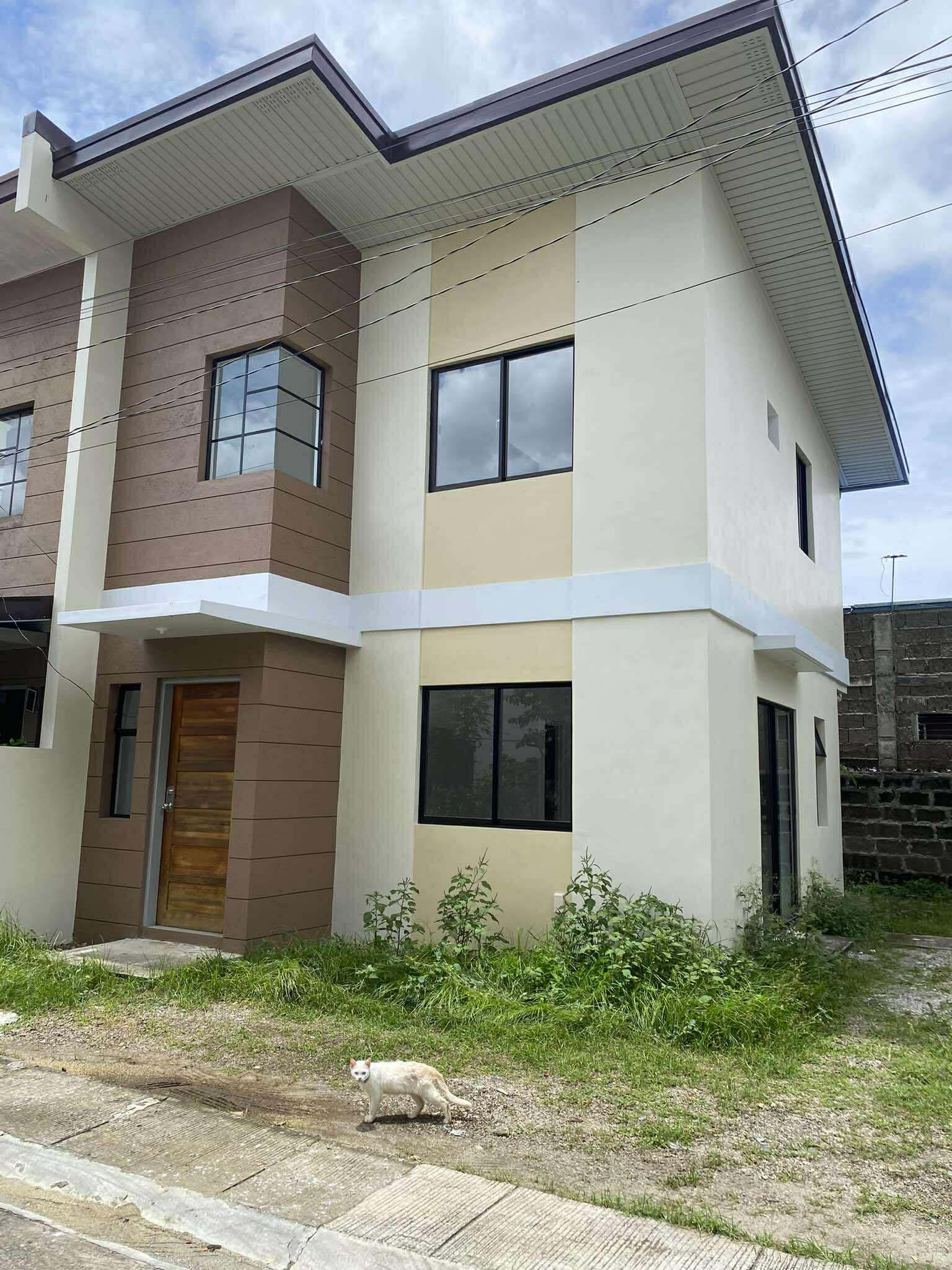 Ready For Occupancy 2 Storey Single Attached House & Lot w/ 3 BR, For Sale in Brgy. Maraouy Lipa City Batangas- EA