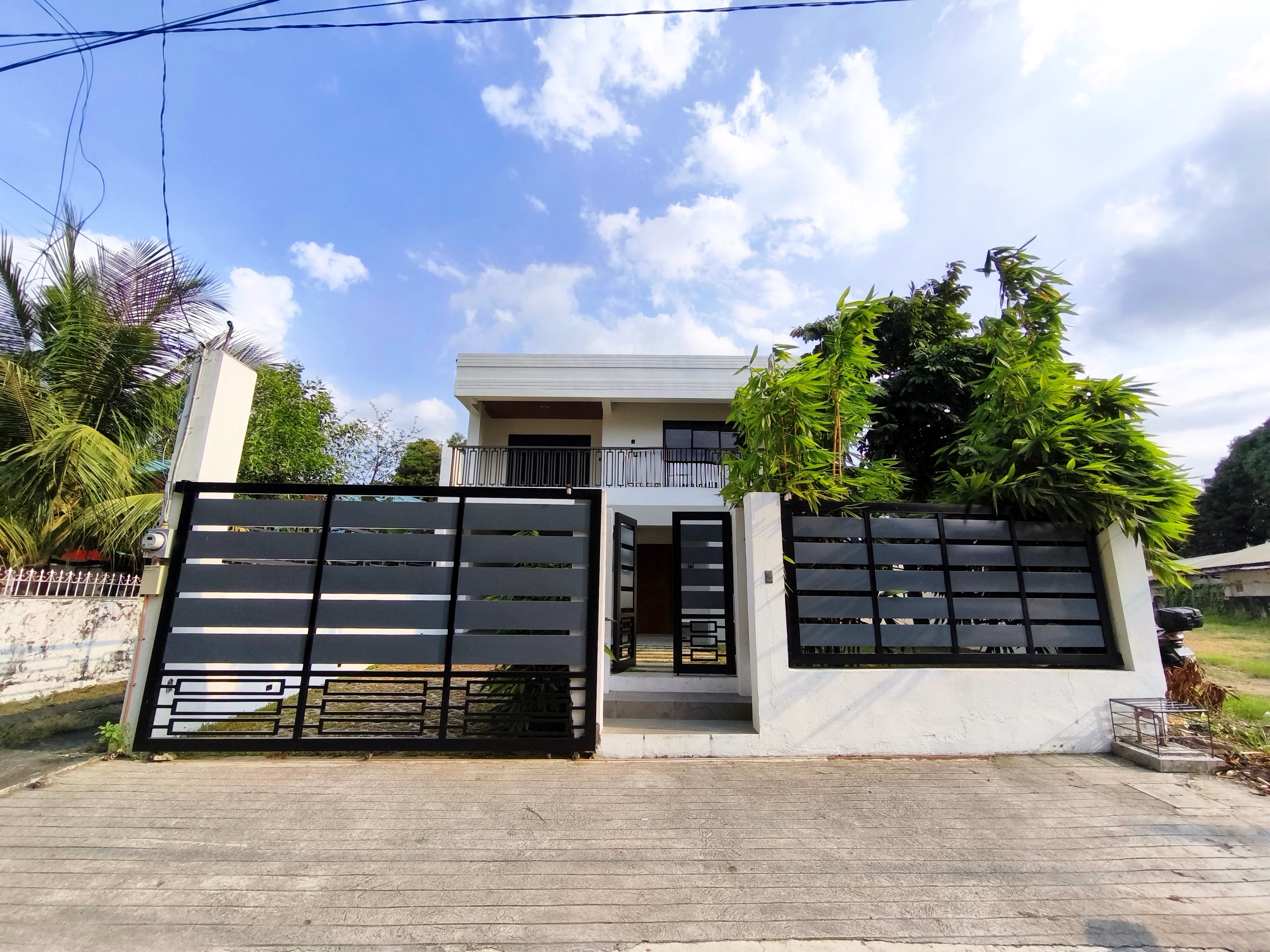 4BR 350sqm House & Lot for Sale in Parañaque Greenheights Village Modern Finish - JB