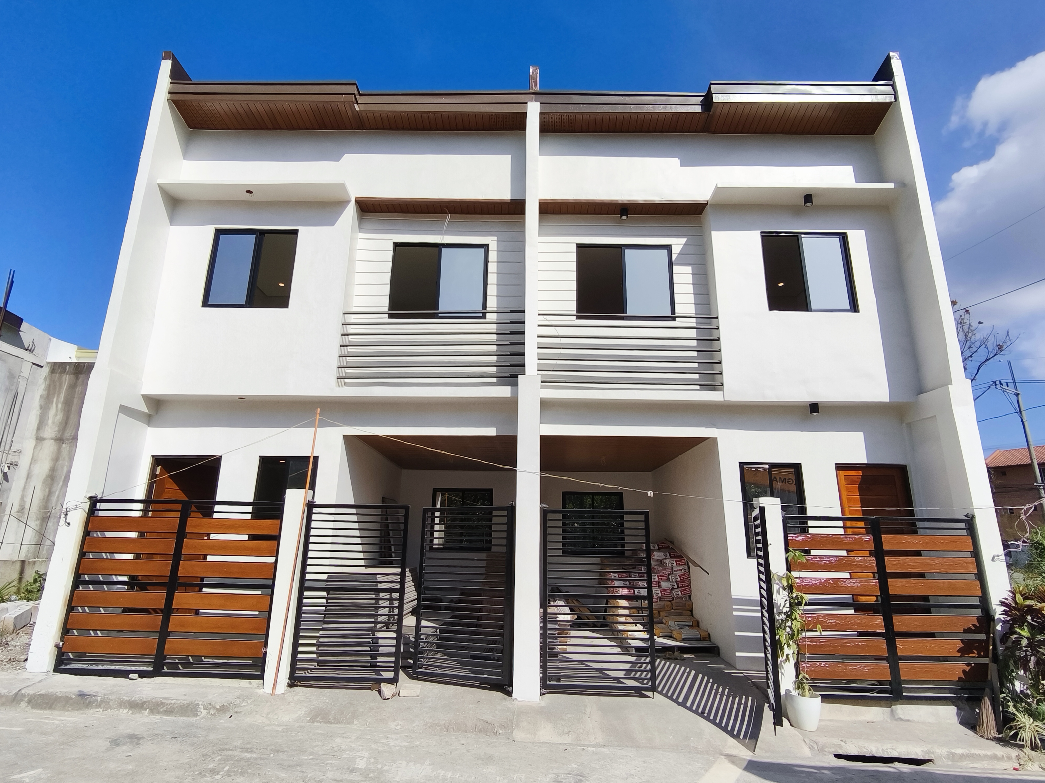 2BR 82sqm House & Lot for Sale in  San Luis Antipolo RG