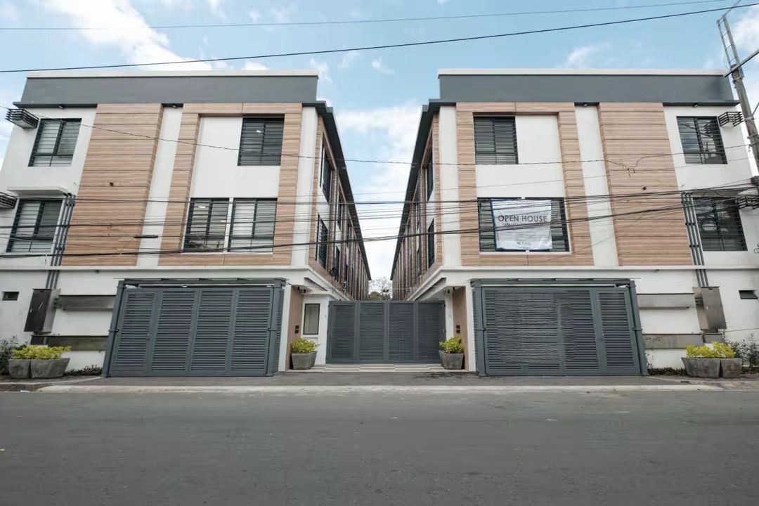 For Sale! Brandnew Townhouse in West Fairview near Dahlia 14.7M -AJCF