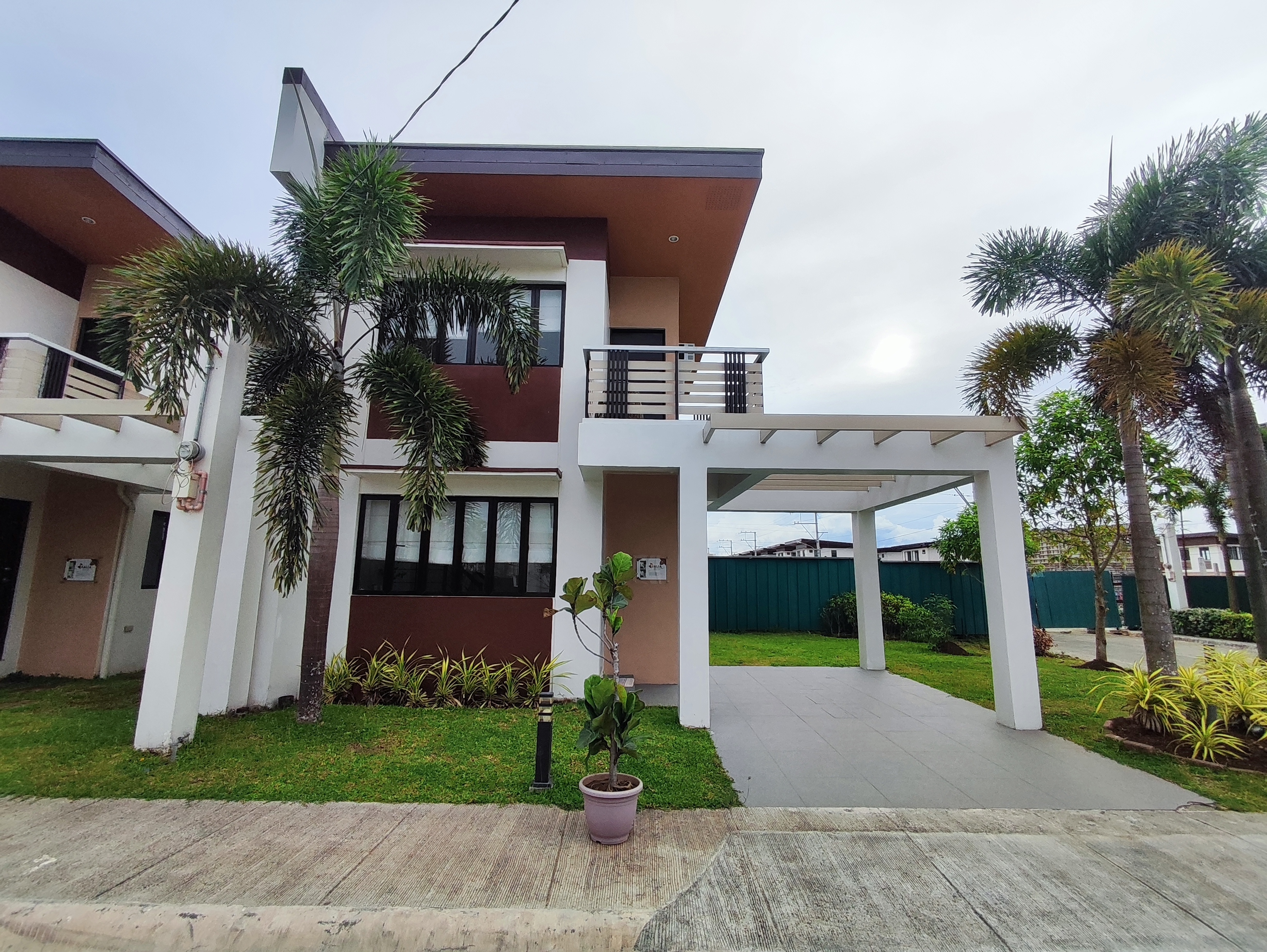 5M 2 Storey Single Attached House & Lot w/2 BR, For Sale in Brgy. Inosluban, Lipa City, Batangas-EA