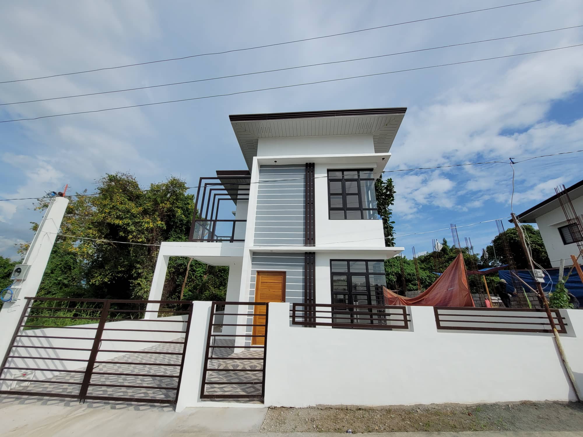 2 Storey Single Detached House & Lot w/3 BR, For Sale in Brgy. Inosloban, Lipa City, Batangas-EA