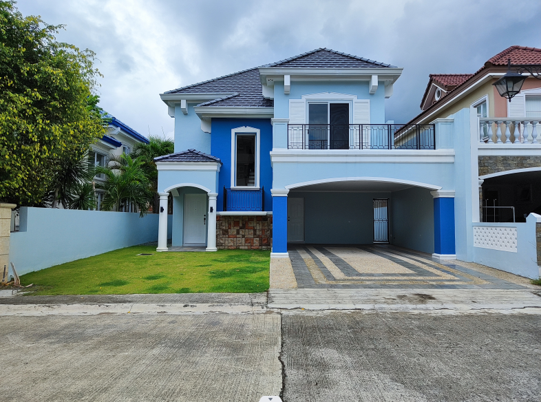 Modern 2Storey House and Lot for Sale in Exclusive Village in Almanza Las pinas-MD 