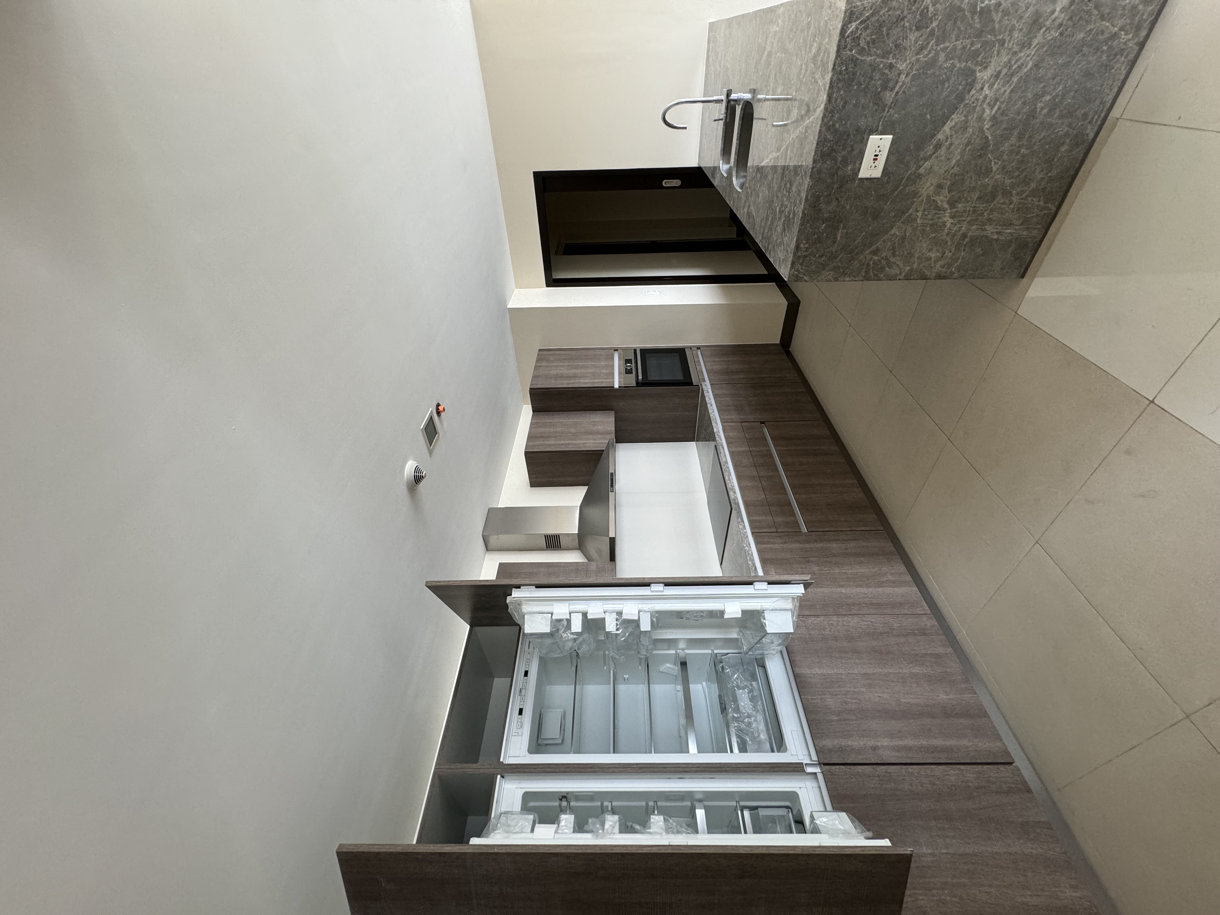 Free Tandem Parking 3 Bedroom Rent to Own Condo For Sale in St. Moritz BGC Taguig