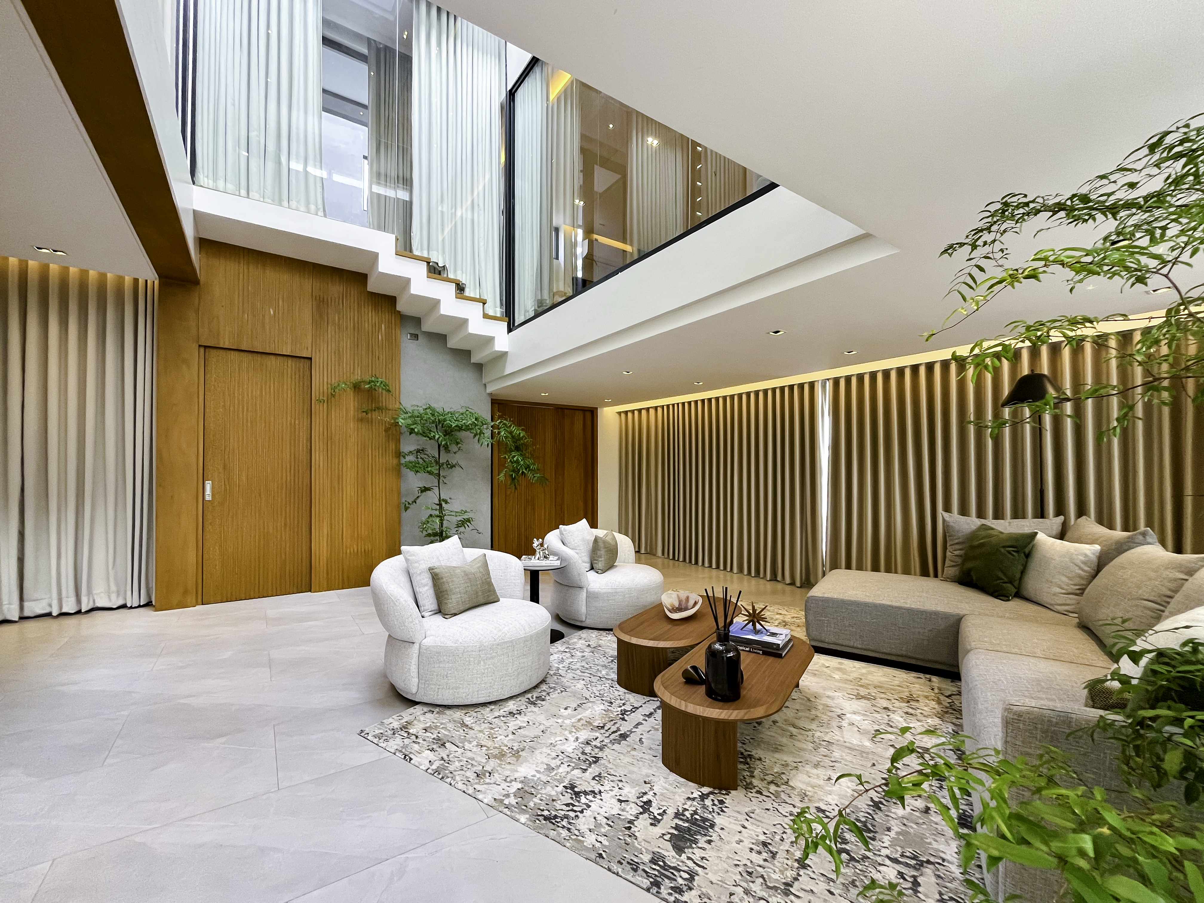 Alabang West Hampton | 5BR 709sqm House & Lot for Sale in Las Piñas City
