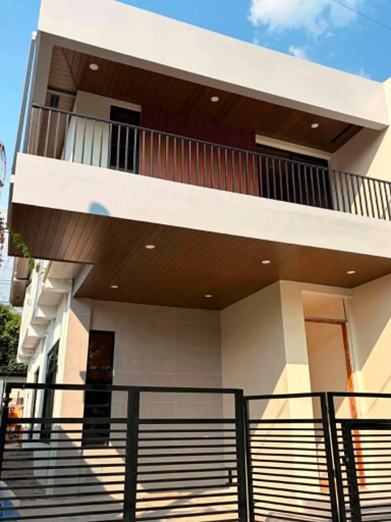 Ivs Subdivision / Monte Vista | 4BR 250sqm Townhouse for Sale in Quezon City