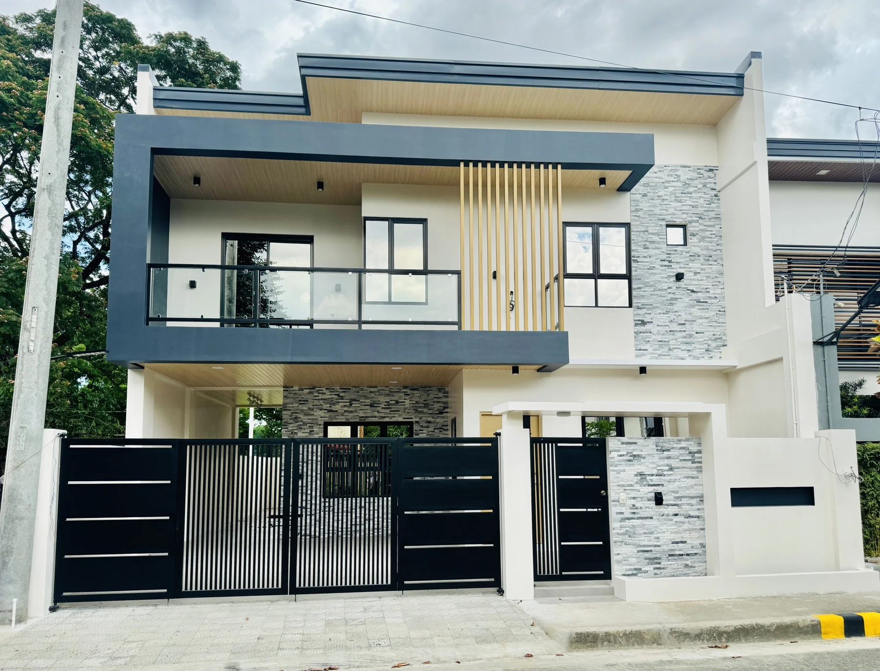 Valley View - Valleygolf | 3BR 260sqm House & Lot for Sale in Rizal