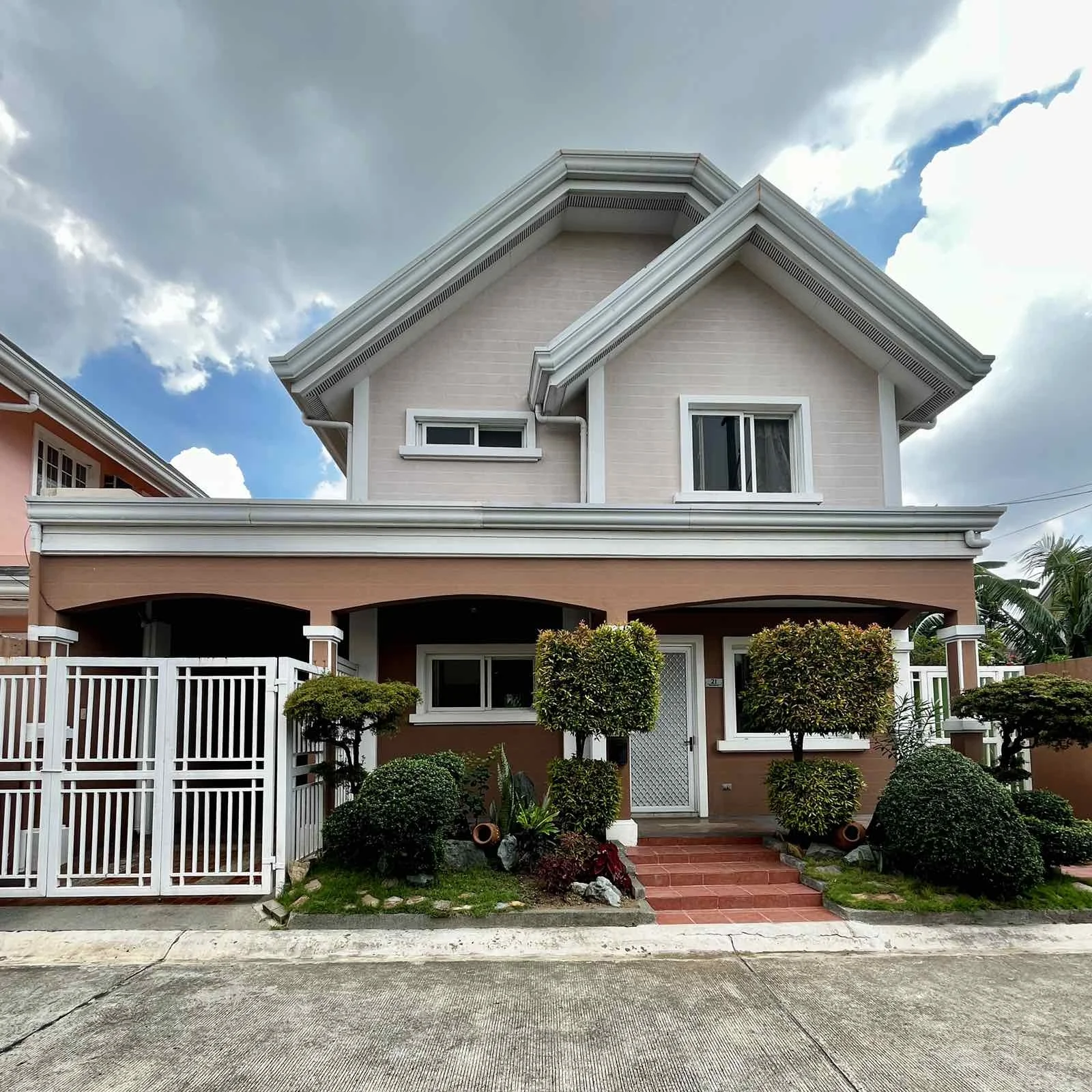 Bel-air 3 | 3BR 250sqm House & Lot for Sale in Laguna