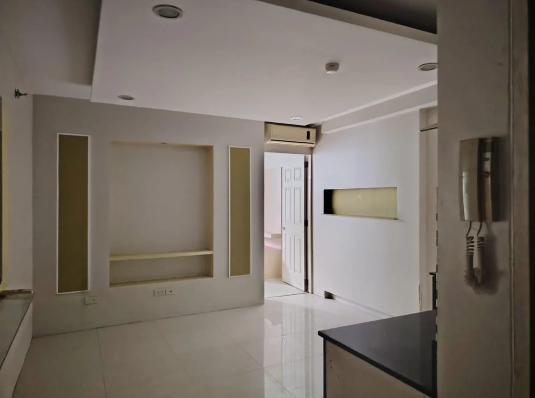 Seibu Tower | 1BR 36sqm Condo for Rent in Taguig City - Bgc