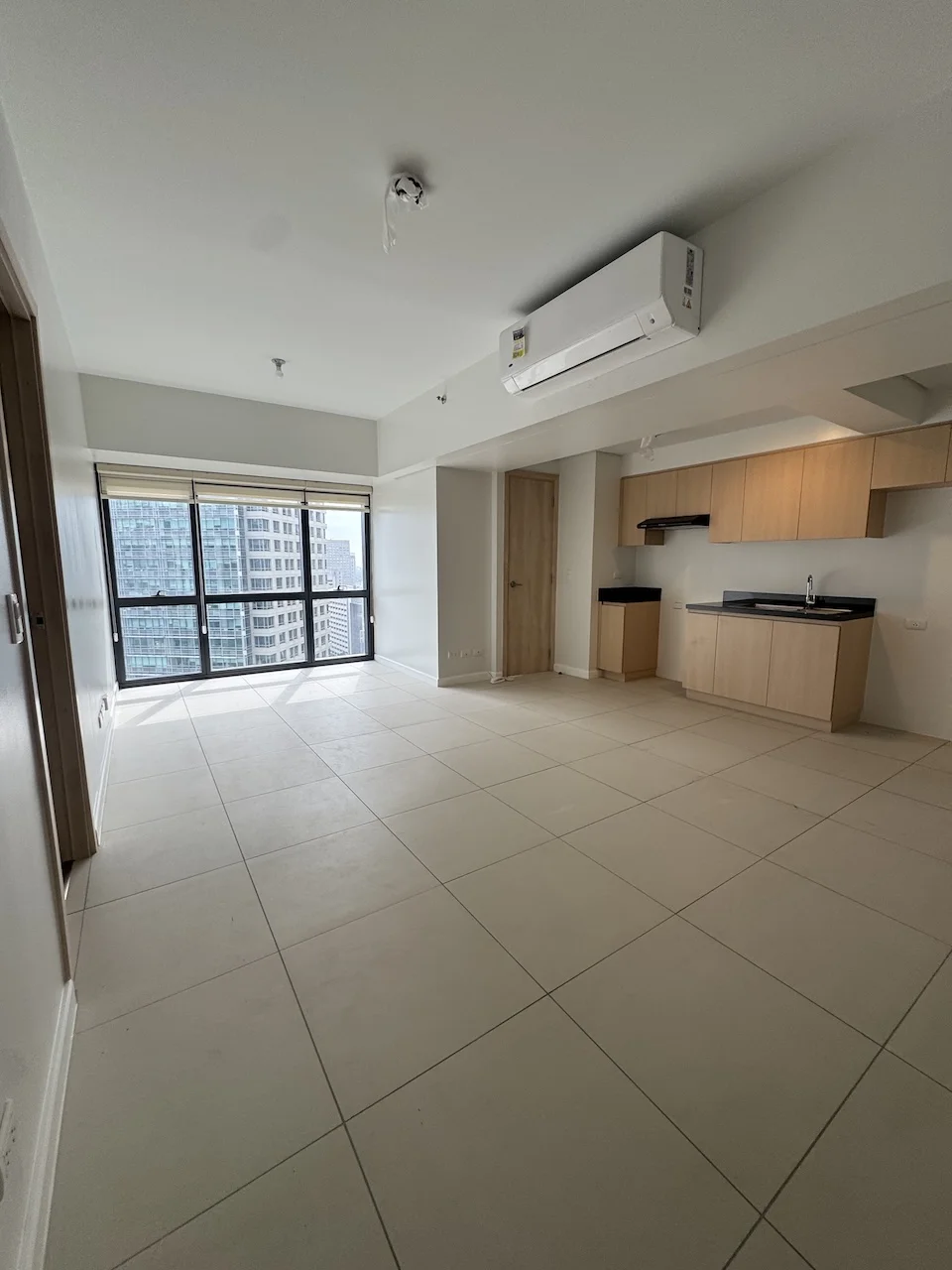 The Gentry Residences | 1BR 54sqm Condo for Sale in Makati City - Salcedo Village