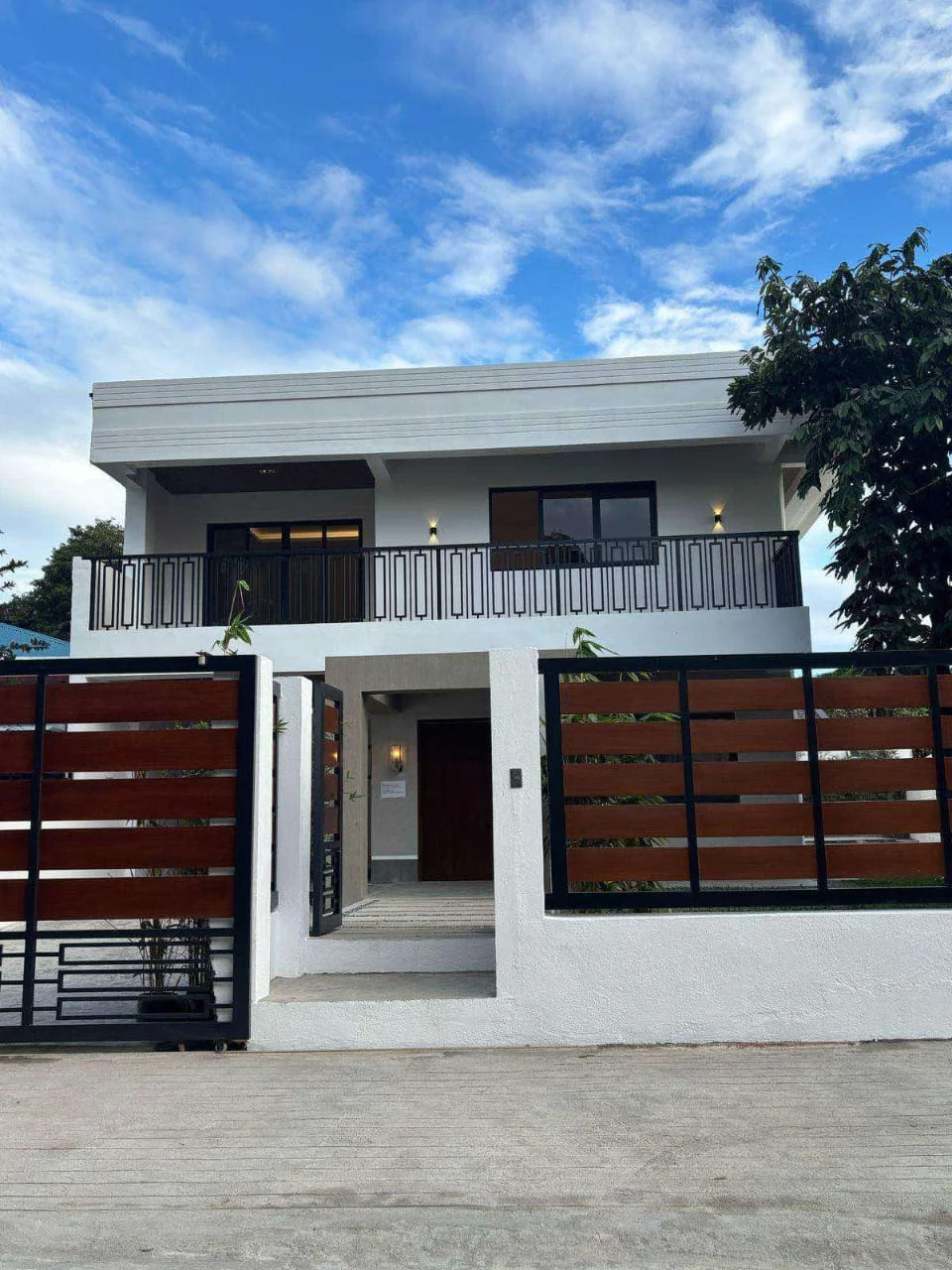 Greenheights Village | 4BR 305sqm House & Lot for Sale in Parañaque City