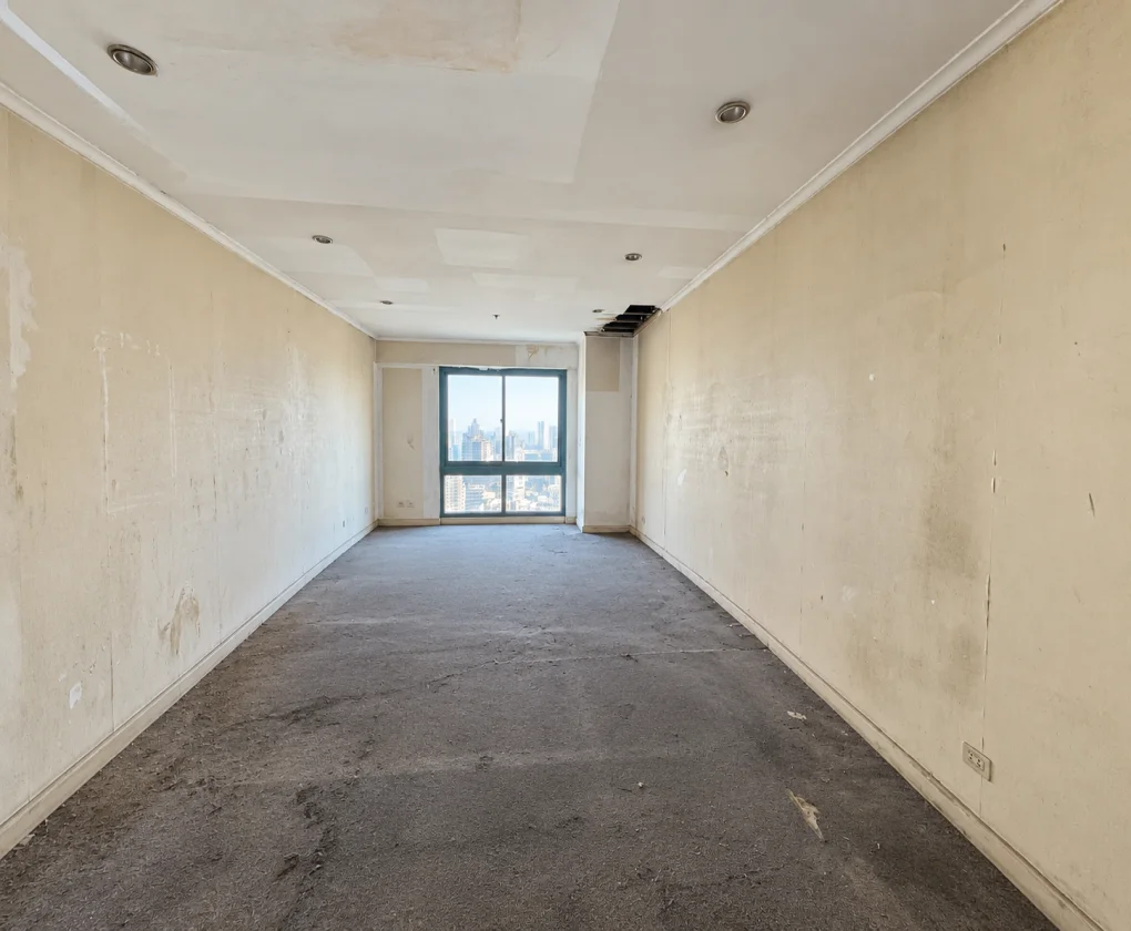 West Of Ayala Condominium | 3BR 126sqm Condo for Sale in Makati City