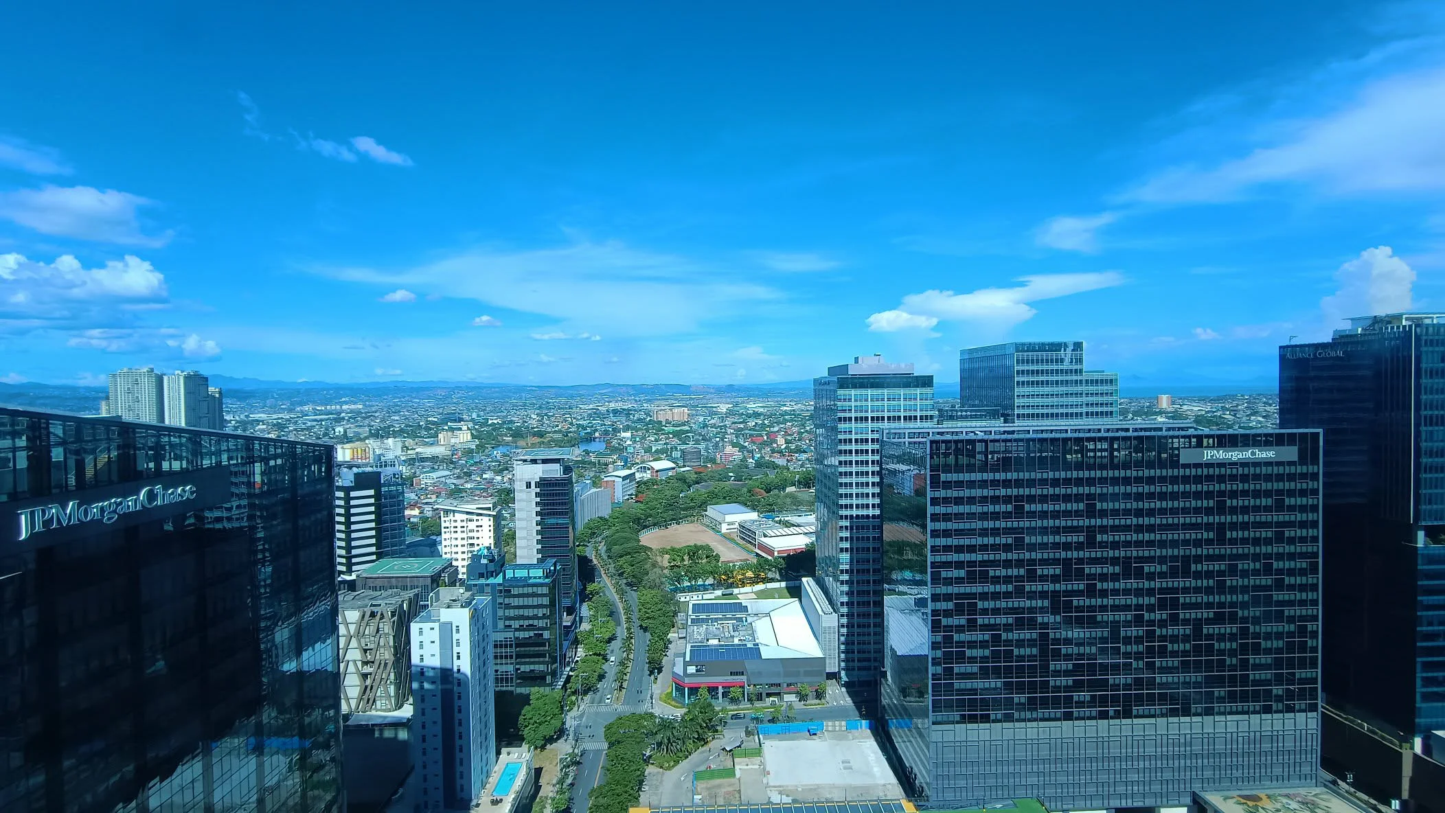 Uptown Parksuites | 1BR 65sqm Condo for Sale in Taguig City - Bgc