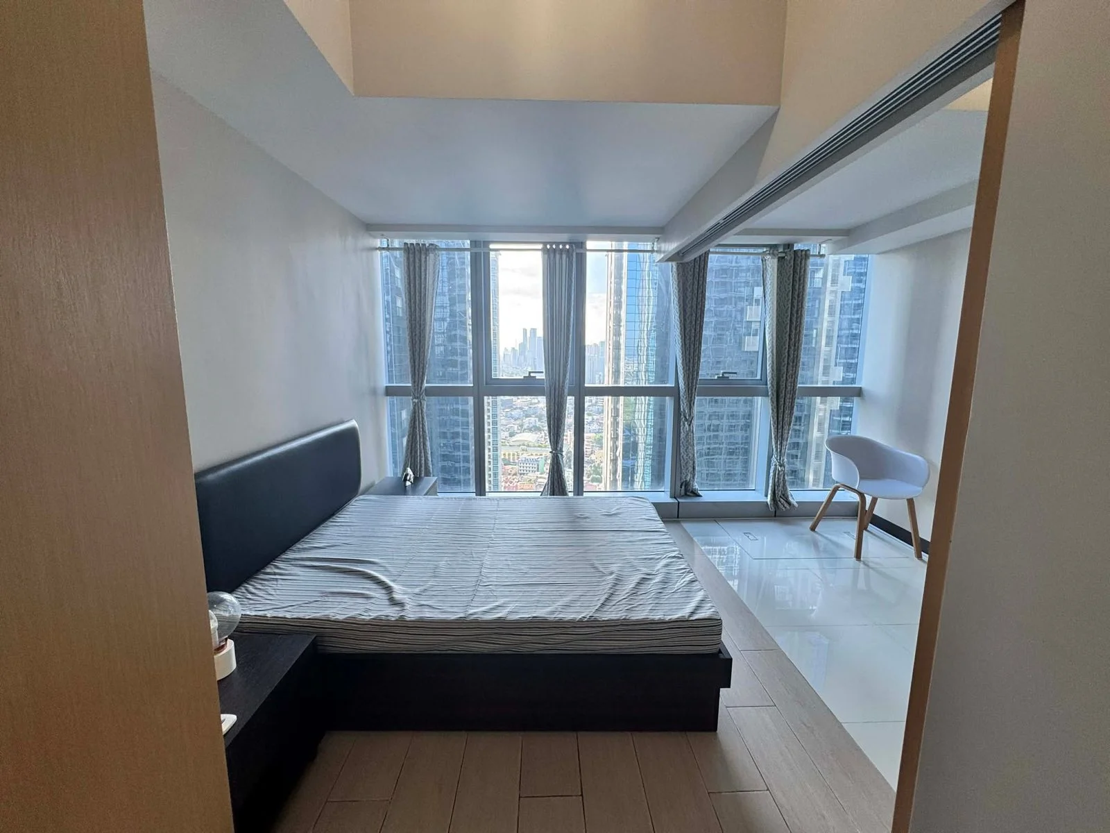 Uptown Parksuites | 1BR 37sqm Condo for Rent in Taguig City - Bgc