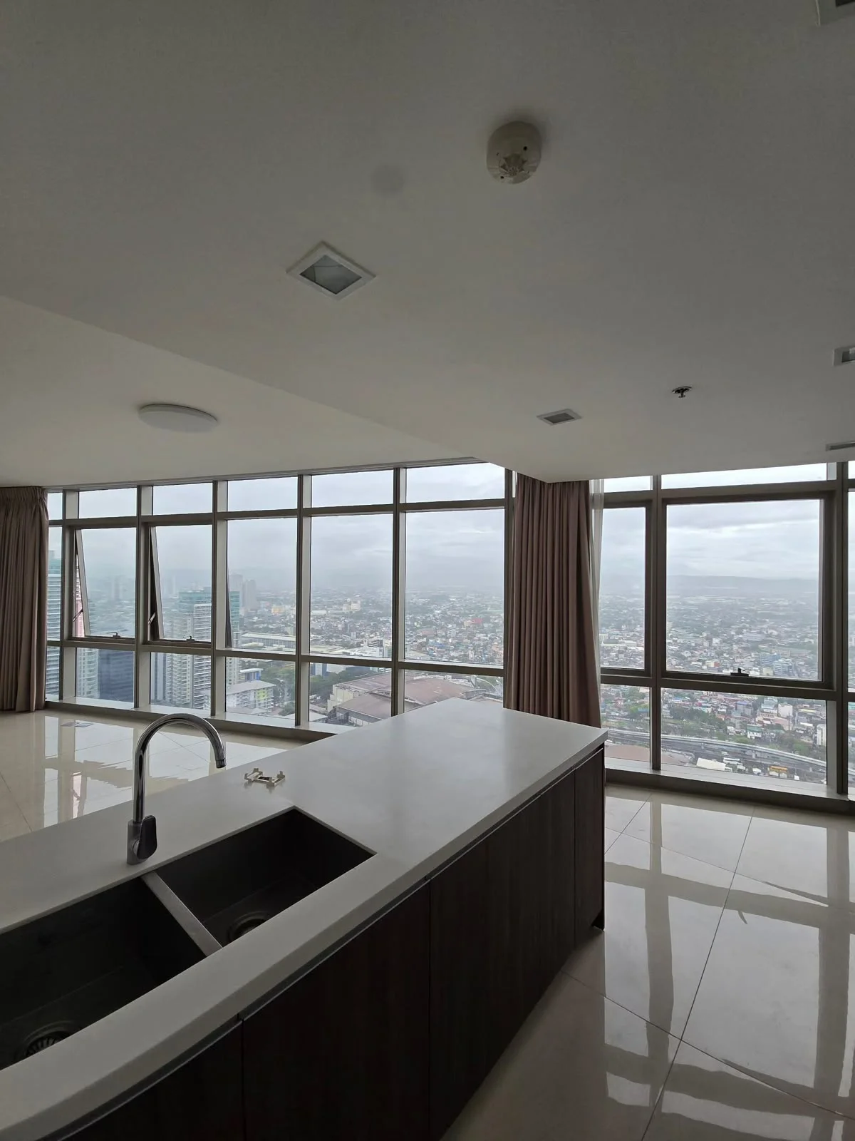 East Gallery Place | 3BR 245sqm Condo for Rent in Taguig City - Bgc