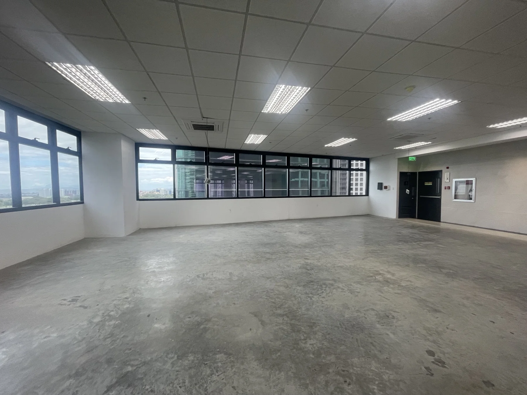 Mj Fort | 446sqm Office Space for Rent in Taguig City - Bgc