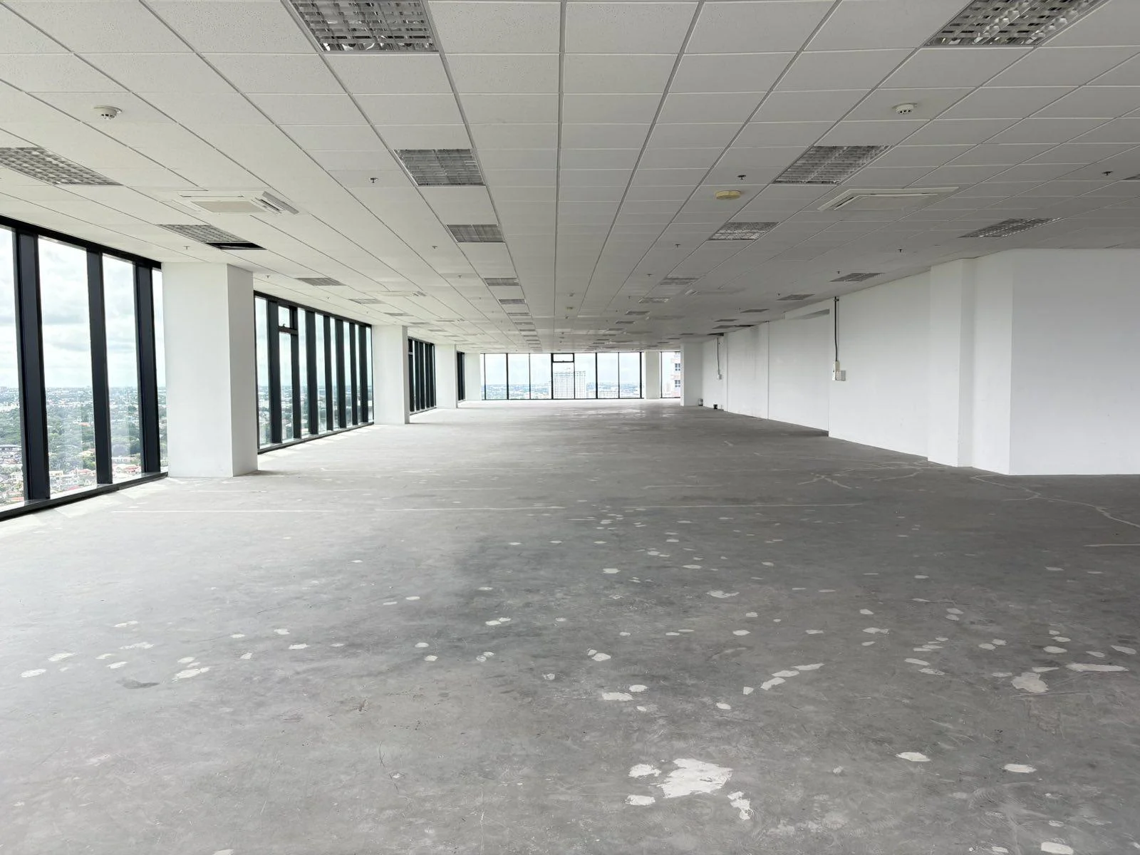 One Trium | 299sqm Office Space for Rent in Muntinlupa City