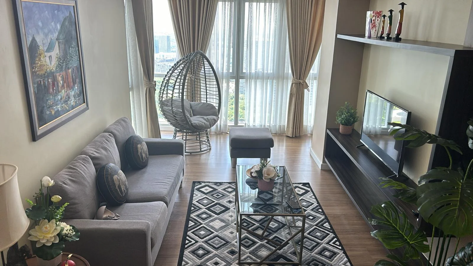 Two Serendra | 2BR 86sqm Condo for Rent in Taguig City - Bgc