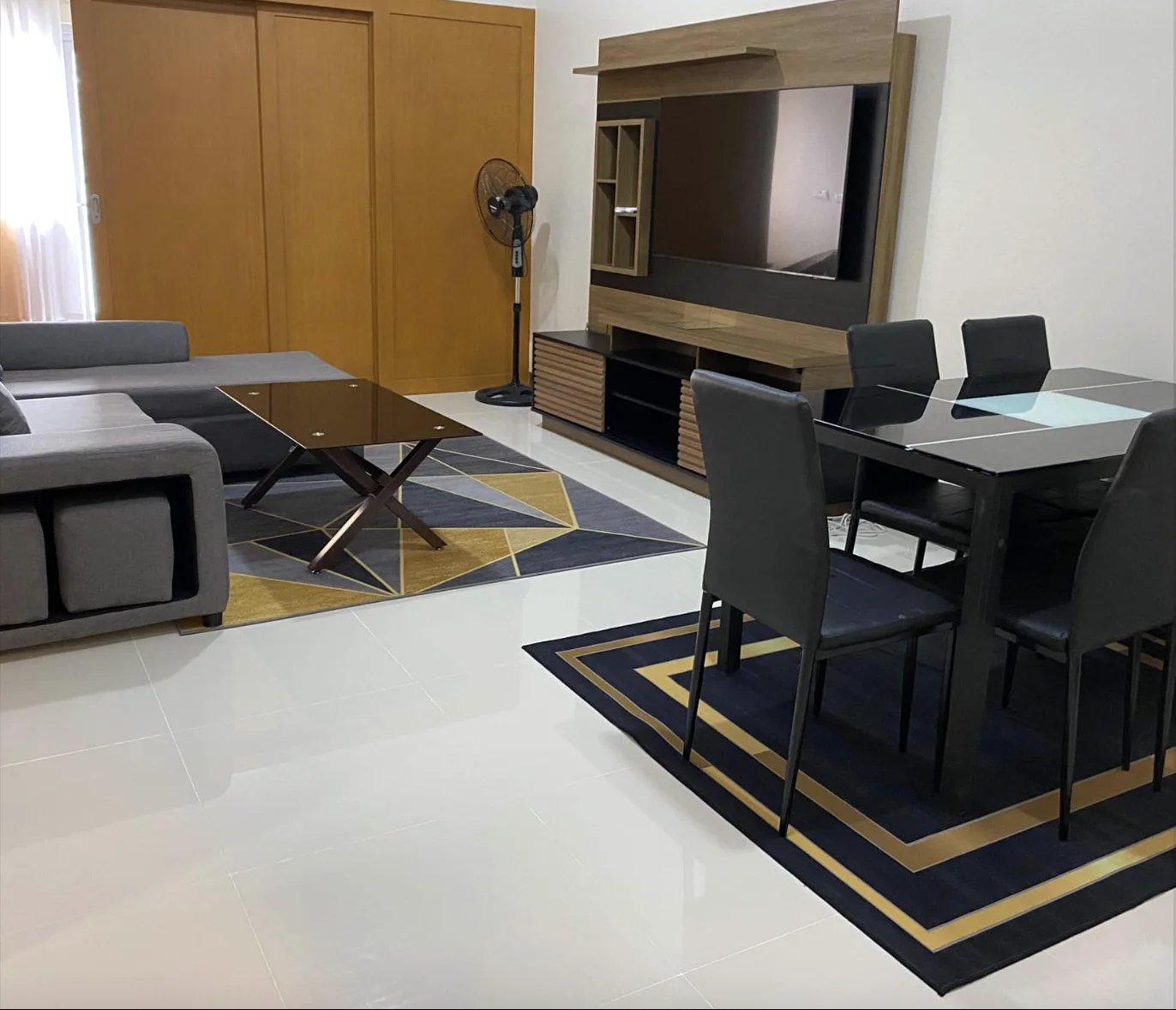 The Ellis Makati | 2BR 75sqm Condo for Sale in Makati City - Salcedo Village