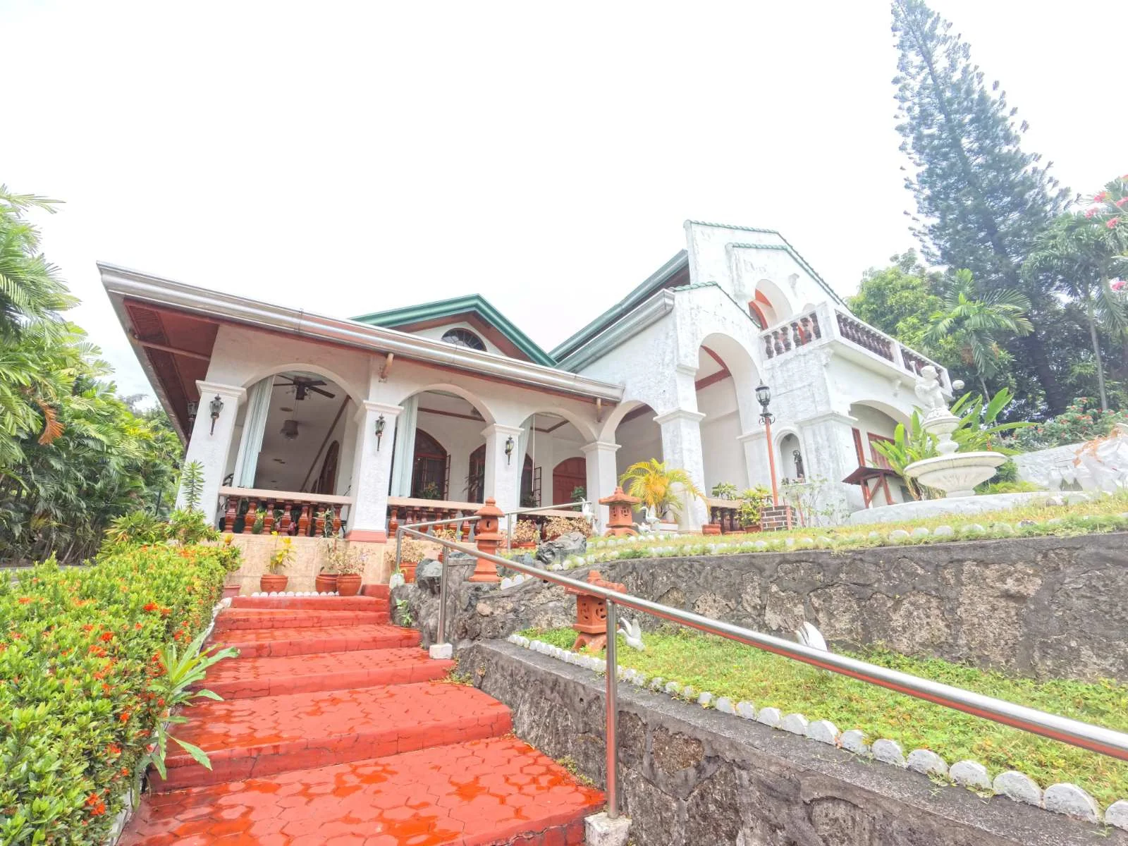 Loyola Grand Villas - Quezon City | 5BR 455sqm House & Lot for Sale in Quezon City