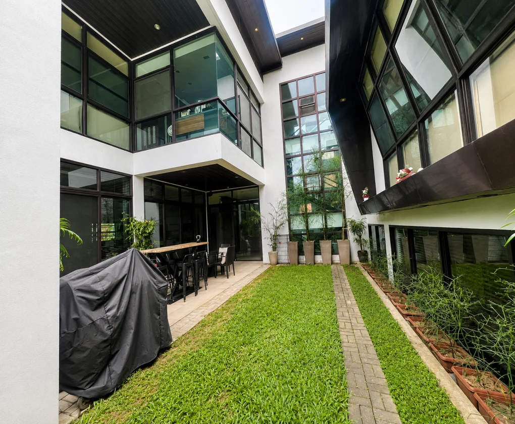 Ayala Heights | 4BR 800sqm House & Lot for Sale in Quezon City
