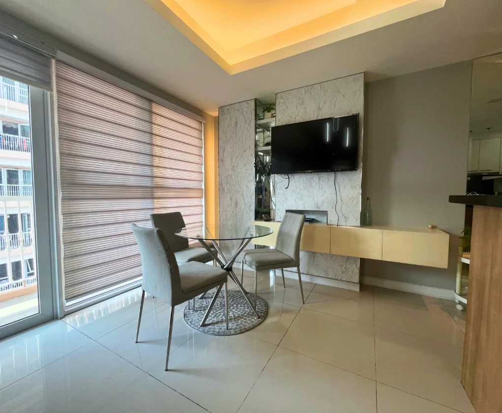 Venice Luxury Residences | 1BR 66sqm Condo for Rent in Taguig City - Mckinley