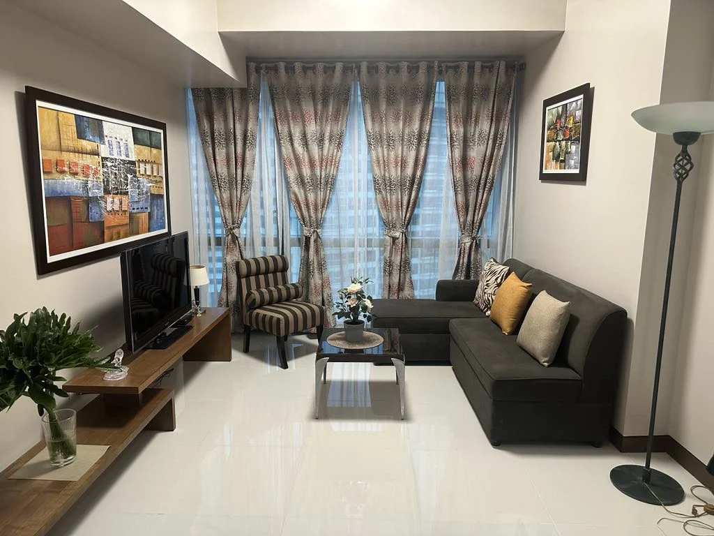 Eight Forbes Town Road | 1BR 60sqm Condo for Rent in Taguig City - Bgc