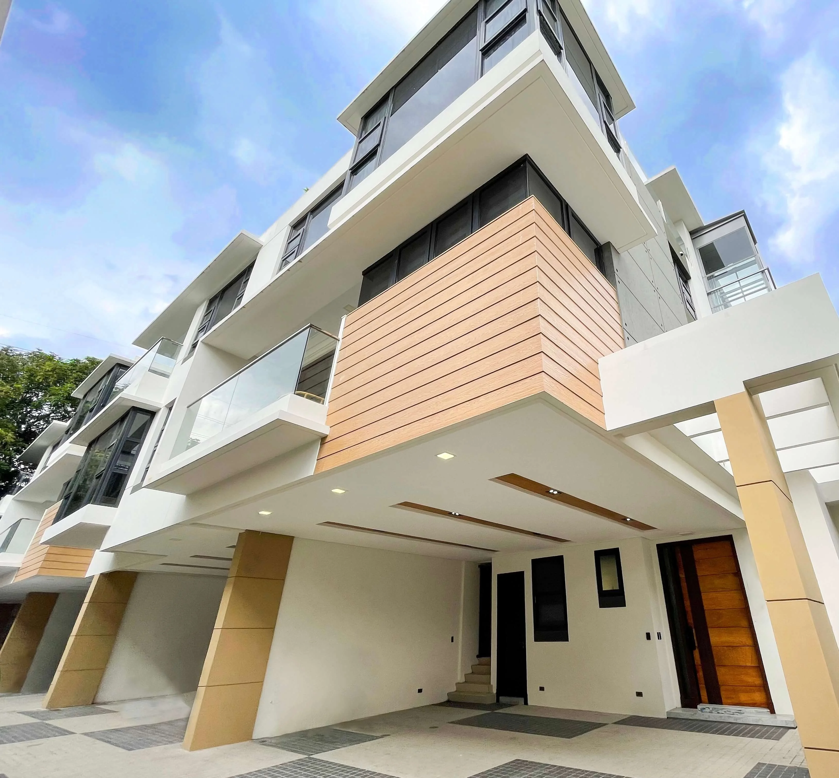 New Manila | 4BR 520sqm Townhouse for Sale in Quezon City