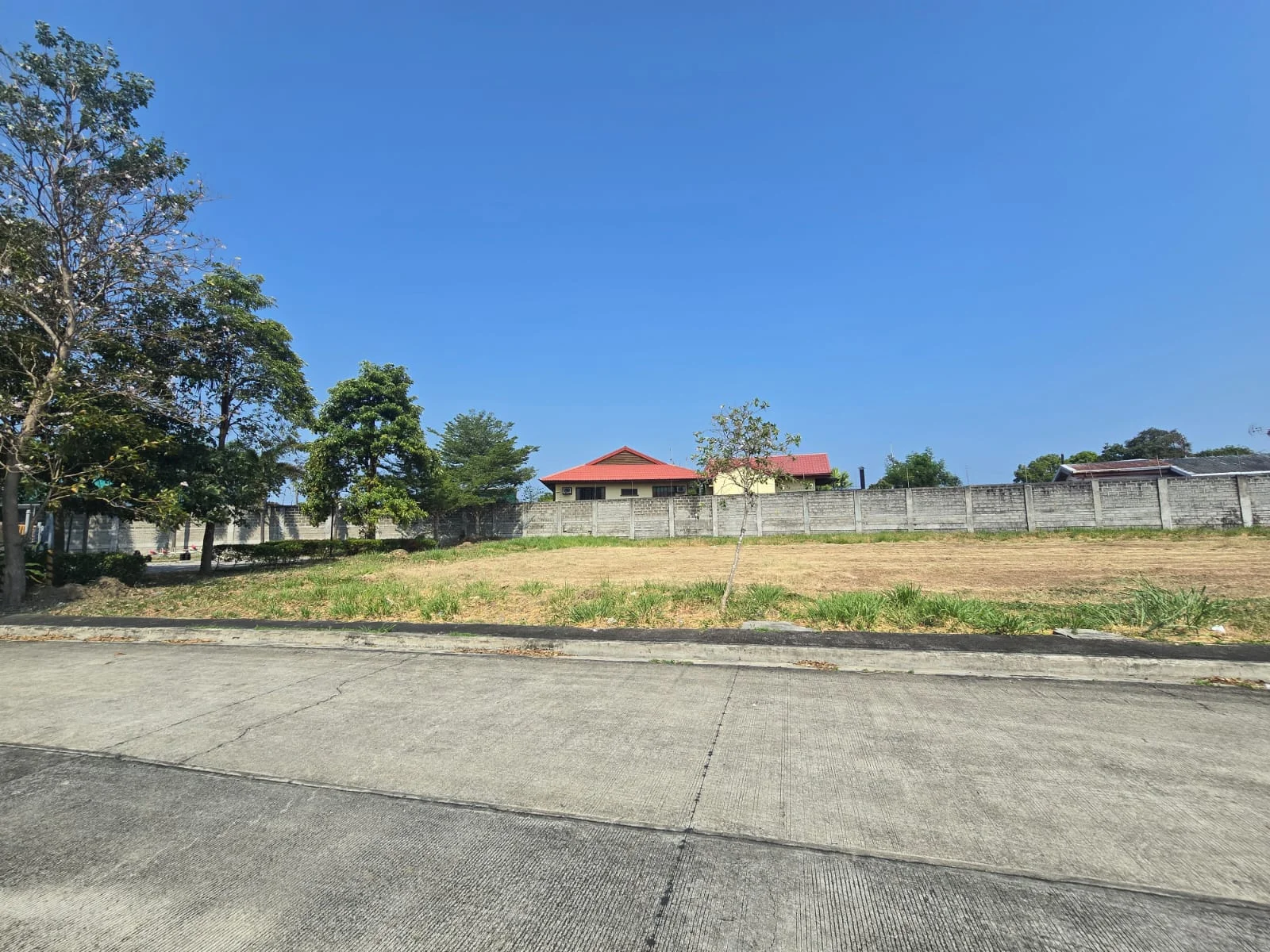 Alabang West | Lot for Sale in Las Piñas City