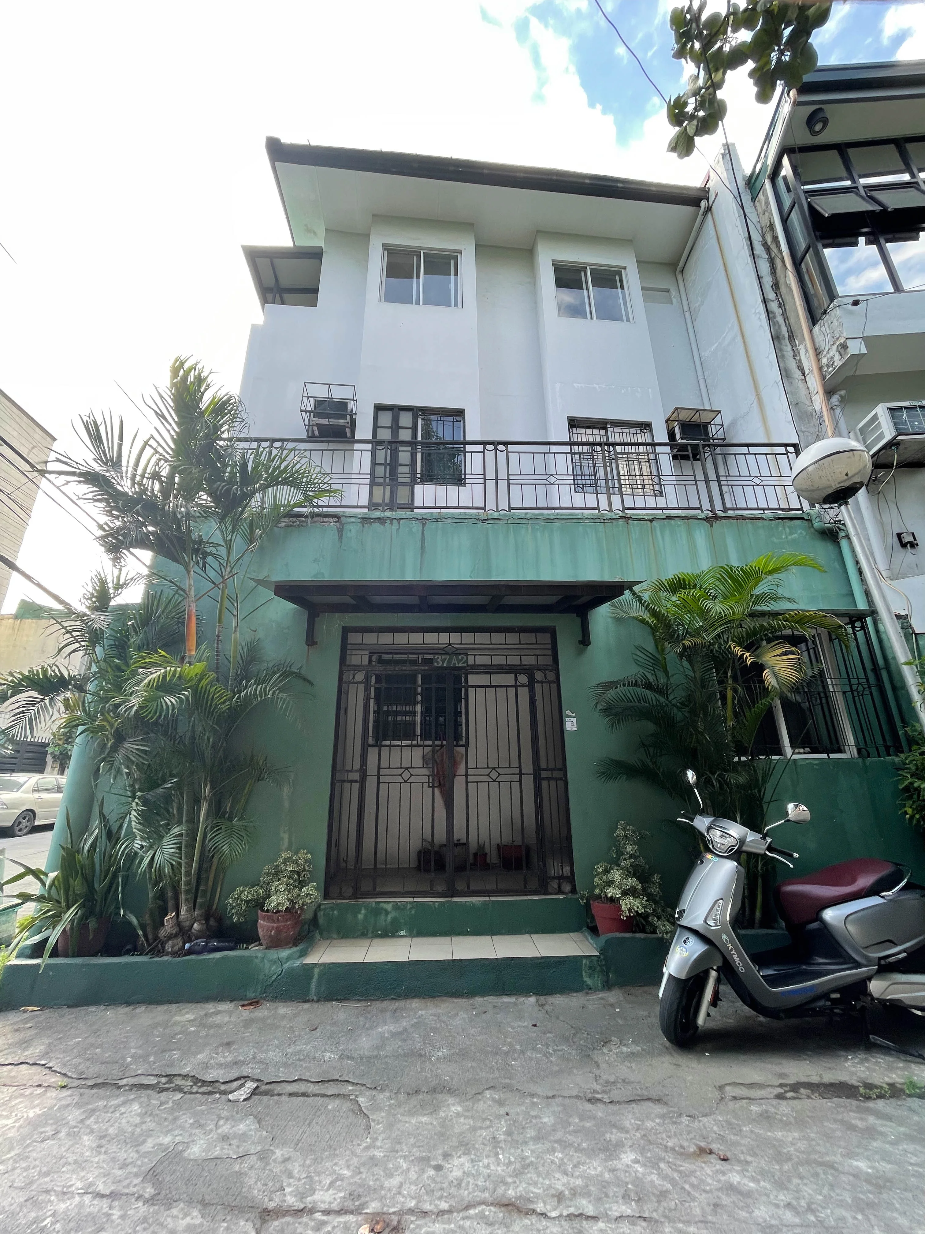 Kapitolyo | 5BR 137sqm House & Lot for Sale in Pasig City