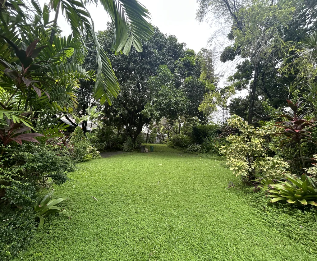 Rolling Hills | 5BR House & Lot for Sale in Quezon City