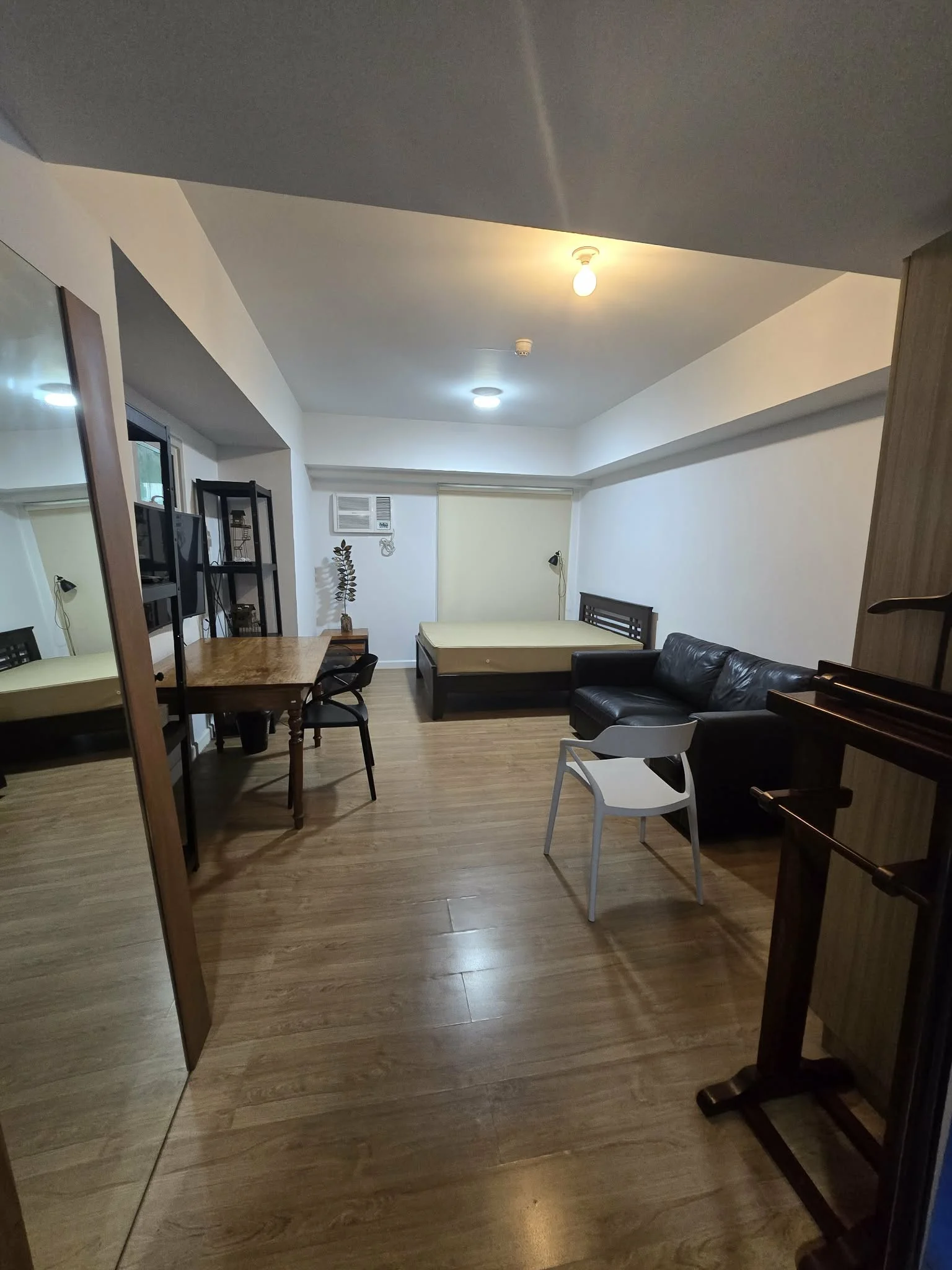 Two Maridien | Studio 40sqm Condo for Rent in Taguig City - Bgc