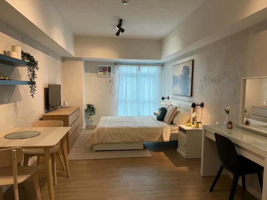 Orean Place | Studio 33sqm Condo for Rent in Quezon City