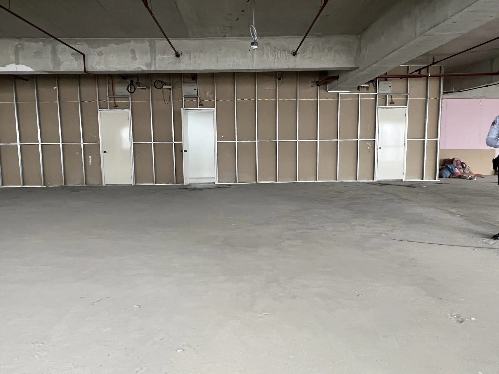 Capital House | 62sqm Office Space for Rent in Taguig City - Bgc