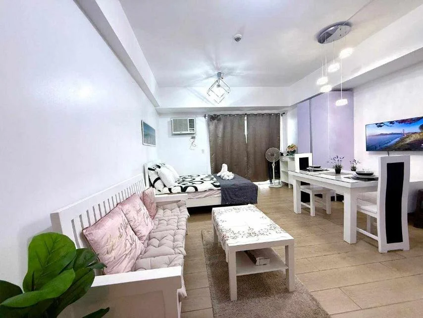 Venice Luxury Residences | Studio 40sqm Condo for Sale in Taguig City - Mckinley