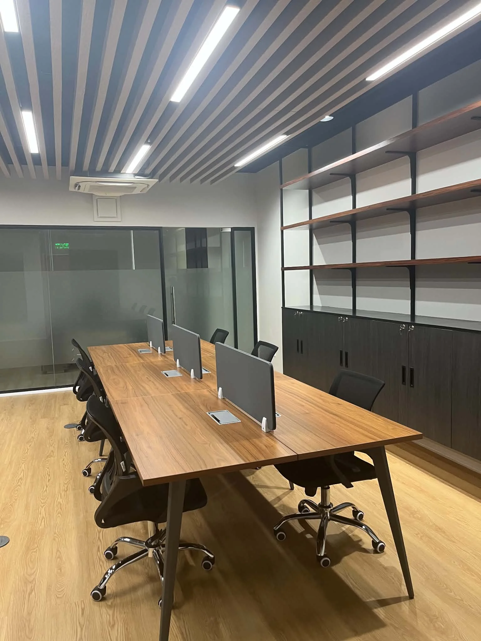 Glaston Tower | 100sqm Office Space for Sale in Pasig City