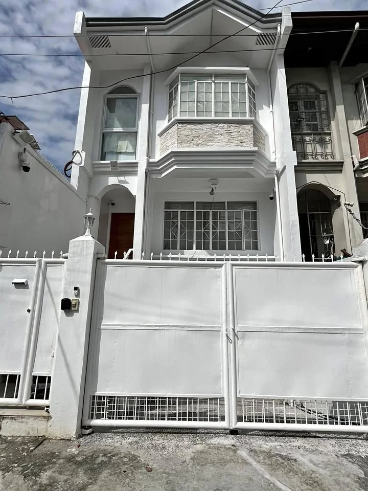 Kapitolyo Townhouse | 3BR 190sqm Townhouse for Sale in Pasig City