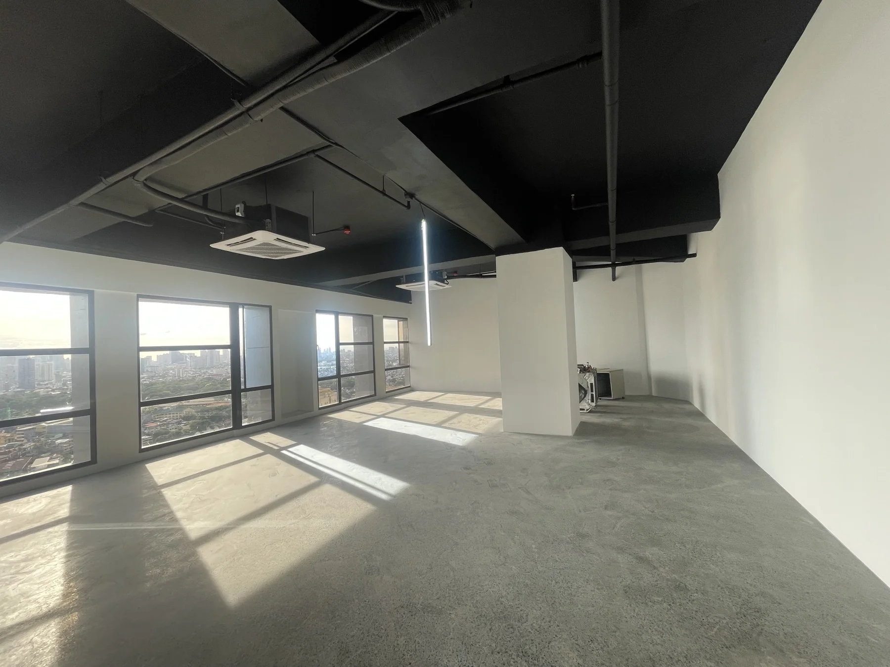 Sun Plaza Bldg. | 105sqm Office Space for Rent in Mandaluyong City