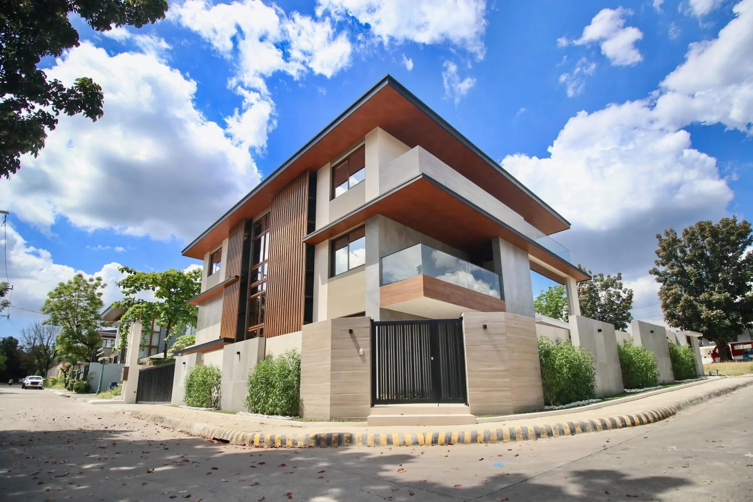 Tivoli Royale Quezon City | 7BR 920sqm House & Lot for Sale in Quezon City