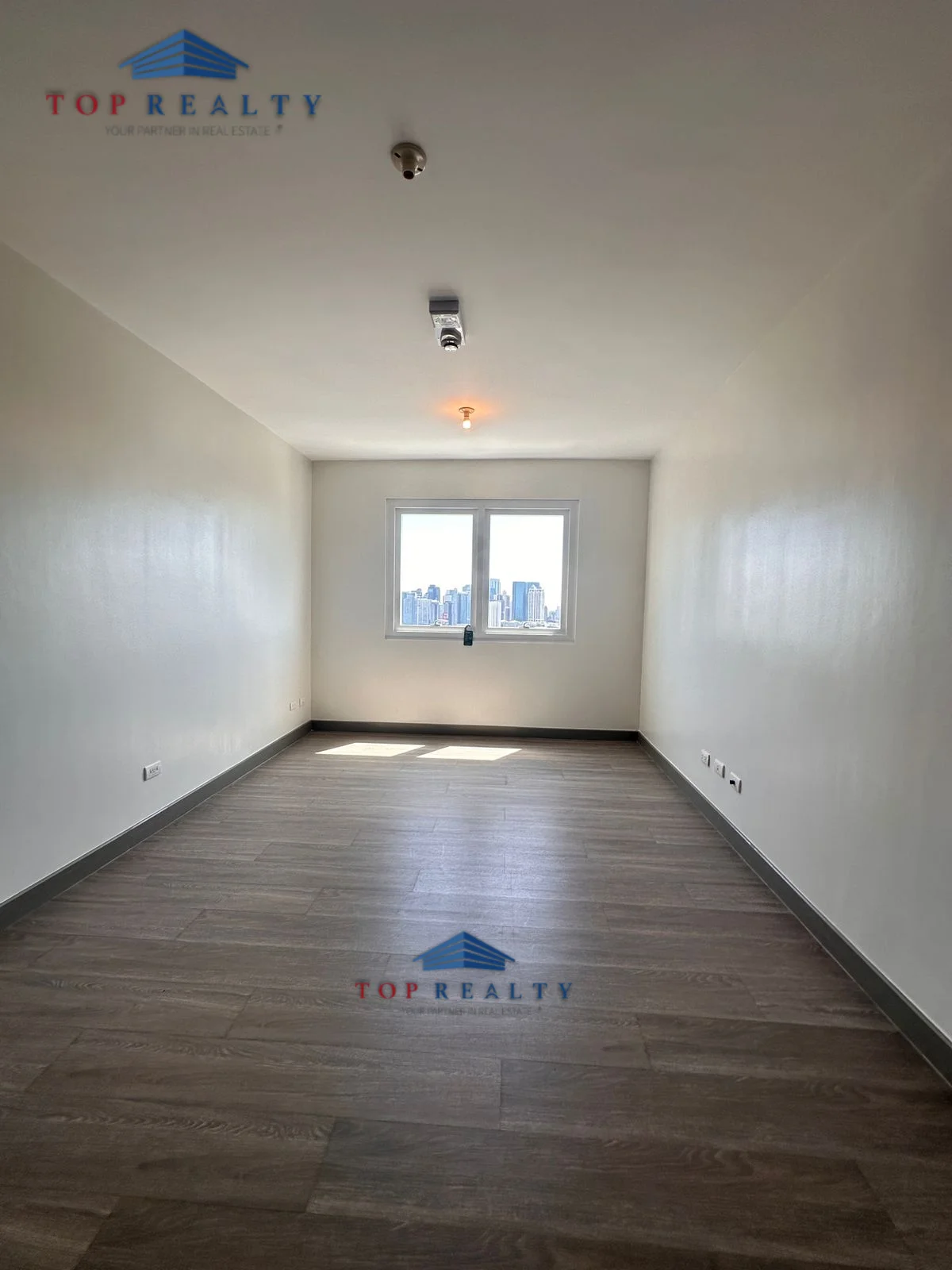 The Connor At Greenhills | Studio 28sqm Condo for Rent in San Juan City