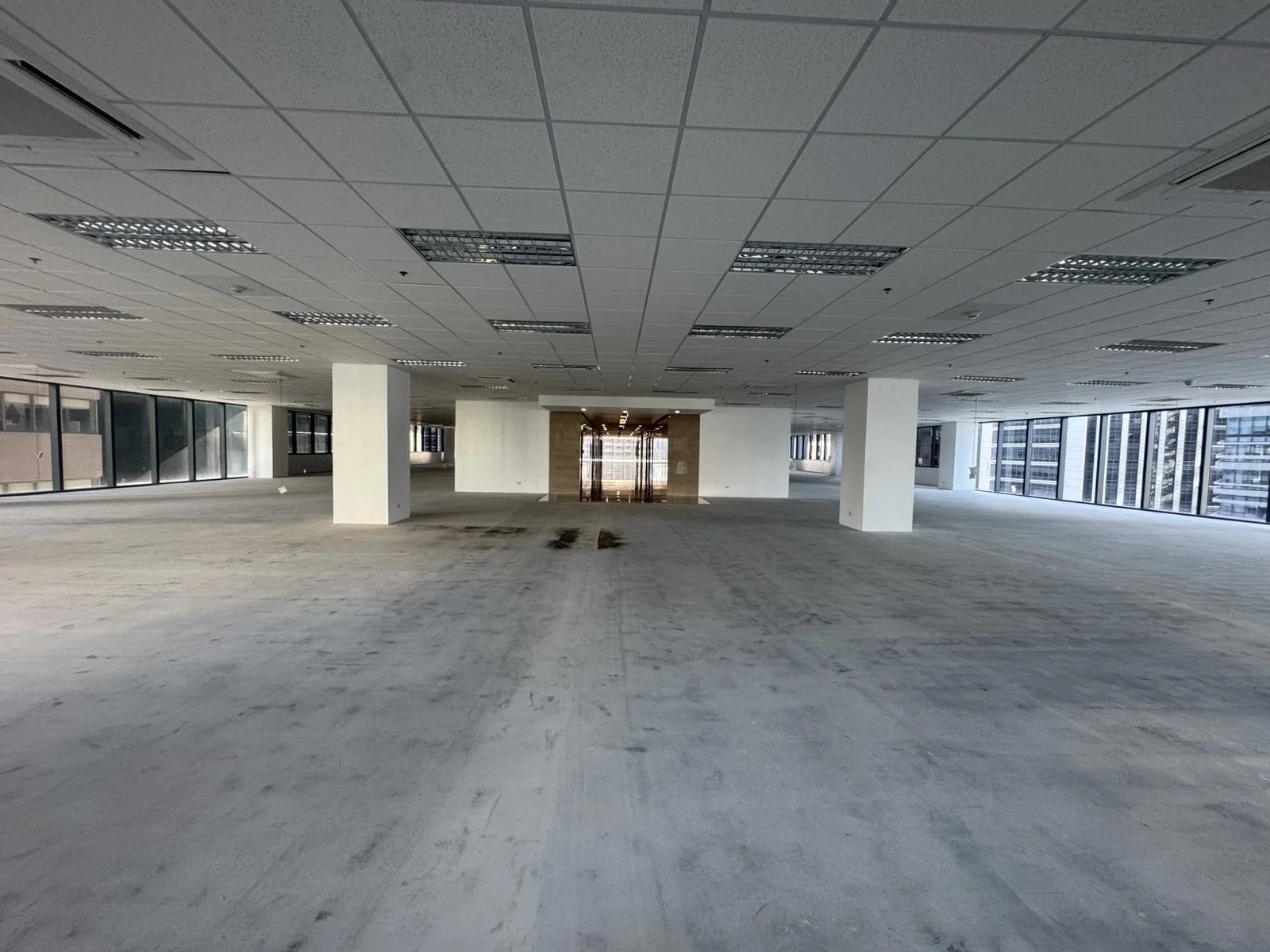 Milestone At Fifth Avenue | 541sqm Office Space for Rent in Taguig City - Bgc