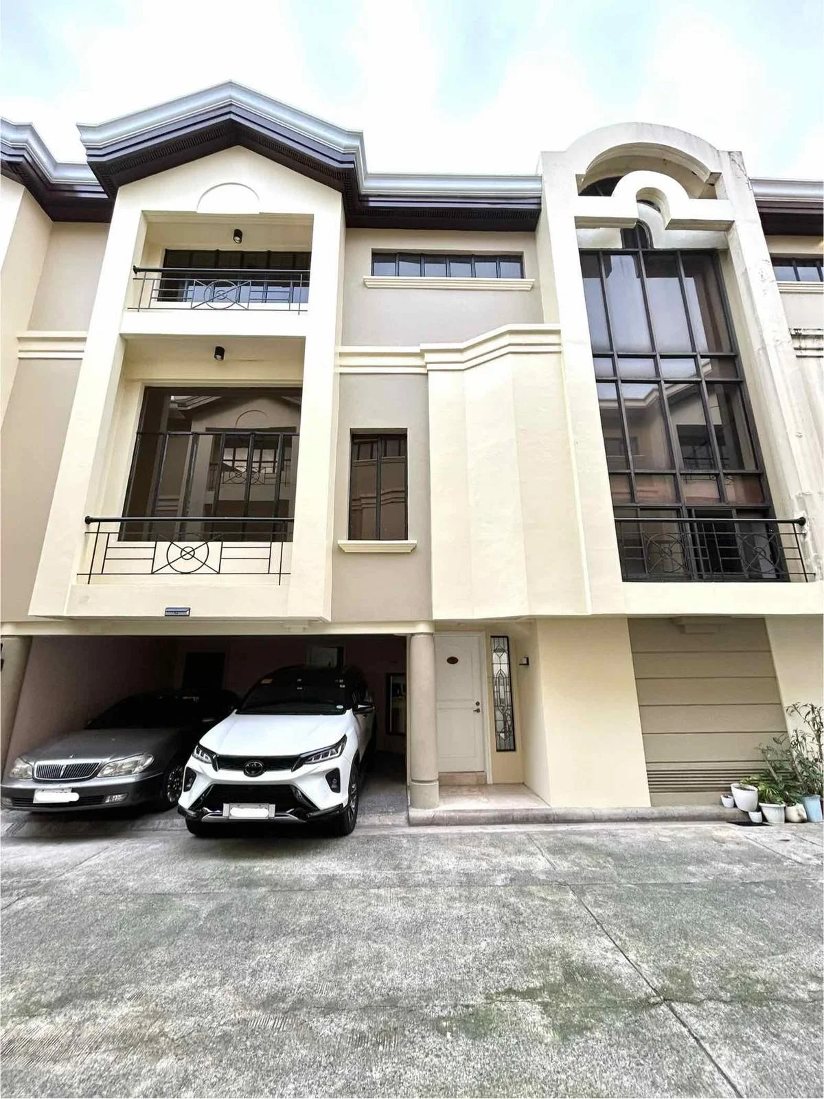 Cambridge Place | 3BR 228sqm Townhouse for Sale in Quezon City