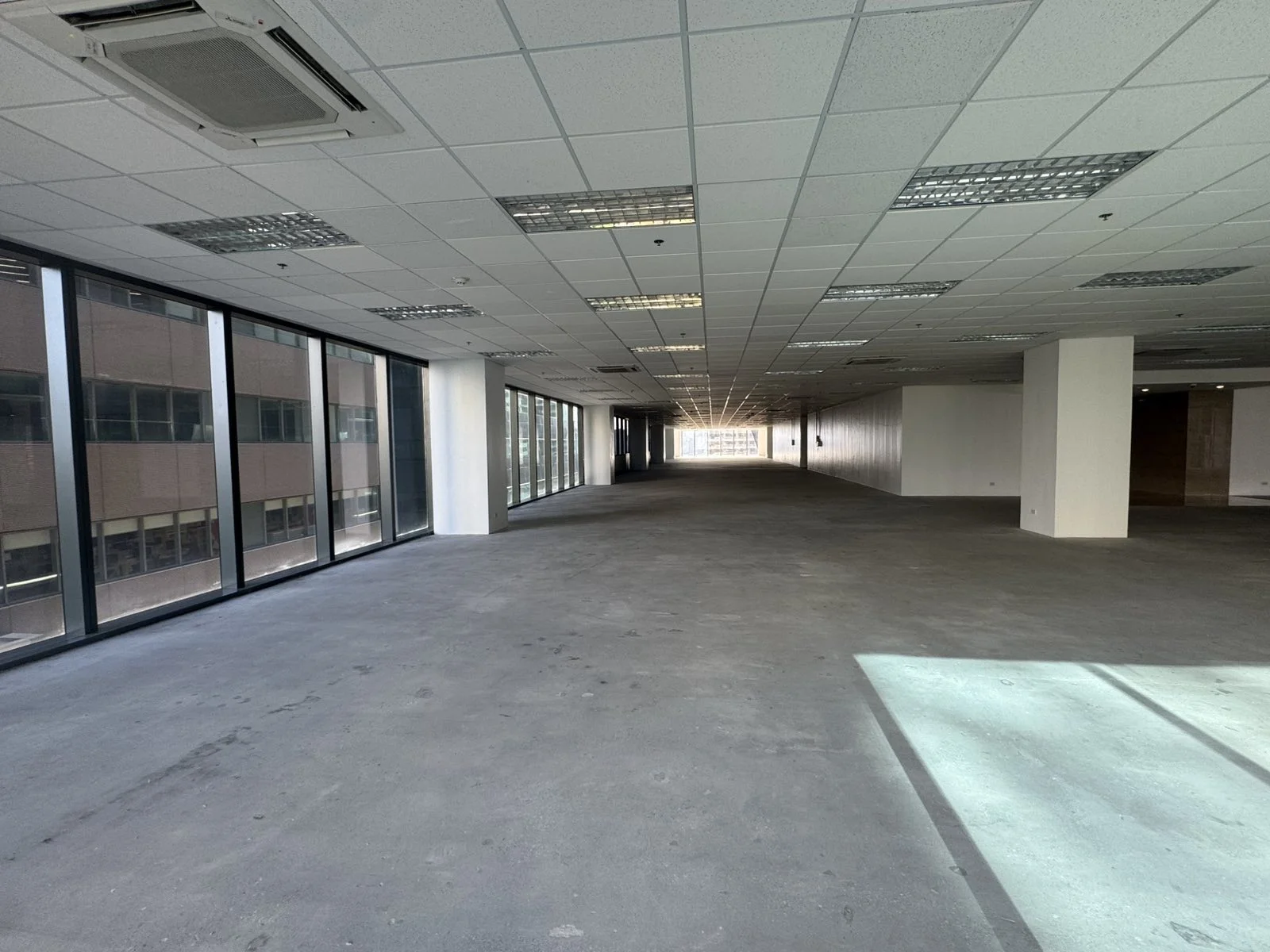 Milestone At Fifth Avenue | 541sqm Office Space for Rent in Taguig City - Bgc